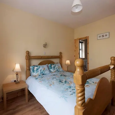 4 Bed In Oc-ii15582 Holiday home